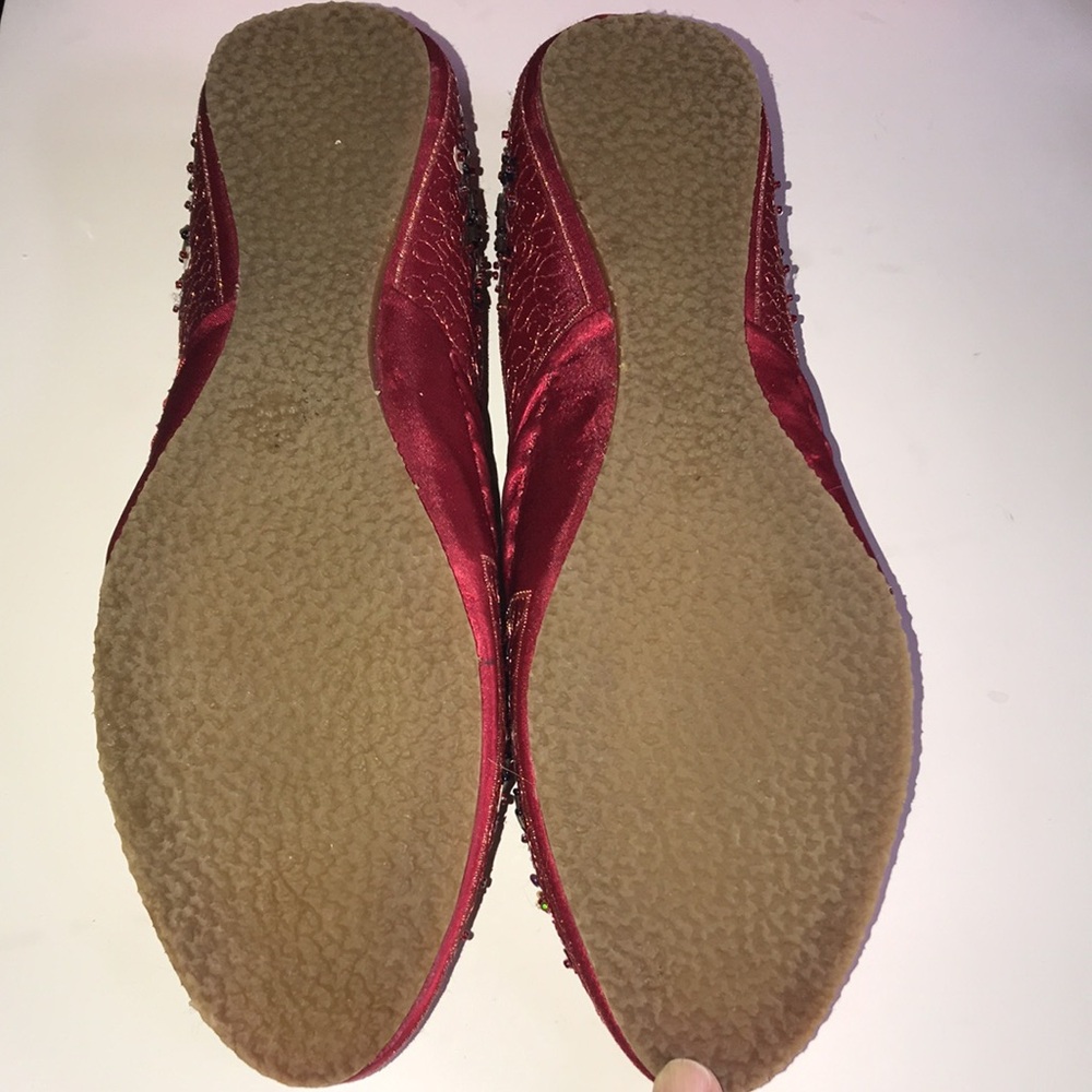 Women’s Satin Embellished Shoes - Picture 7 of 8